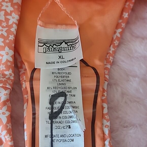 Patagonia Women's Upswell Bottoms Bell Flower: Tigerlily Orang… - Picture 9 of 10